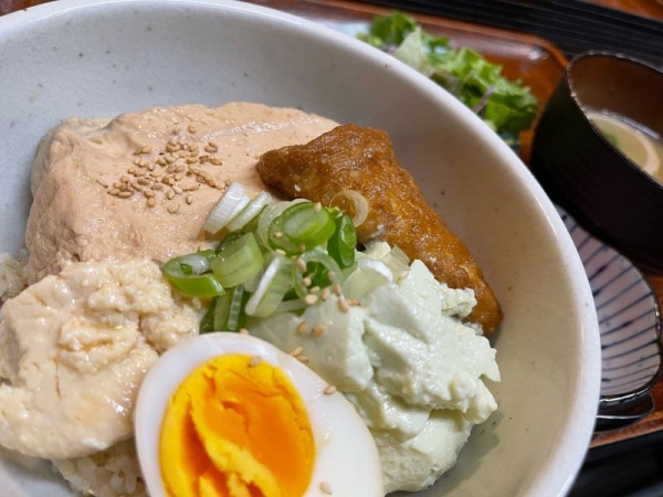 とう飯とお揚げさんで豆腐三昧丼