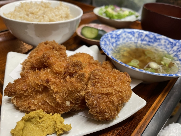 お出汁でいただくチキンカツ定食