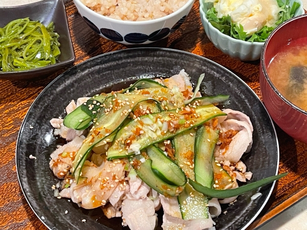 茹で豚と胡瓜のピリ辛醤油だれ定食