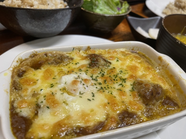 ミートボール焼きカレー定食